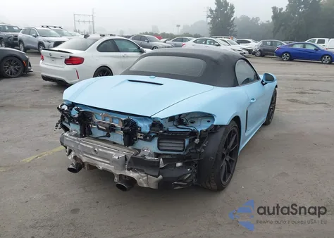 2022 Porsche Boxster 25 Years/Gts 4.0 z USA, uszkodzony, nr VIN WP0CD2A8XNS228813